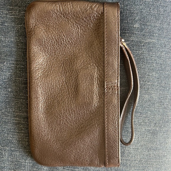 Kate Spade brown leather wristlet - Picture 7 of 8